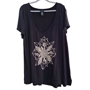 Torrid Black Mandala Print short Sleeve  V neck Top Tee Shirt 2X